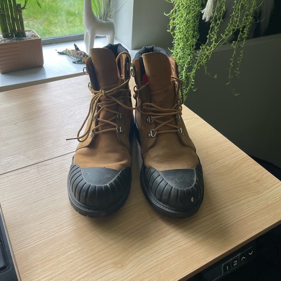 Women’s size 10 Timberland Pro Boots Rubber Toe Work Boots - Picture 3 of 4